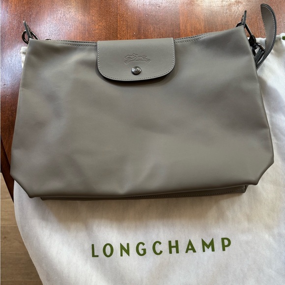 Le Pliage xtra M Hobo bag in Turtledove - Picture 1 of 6